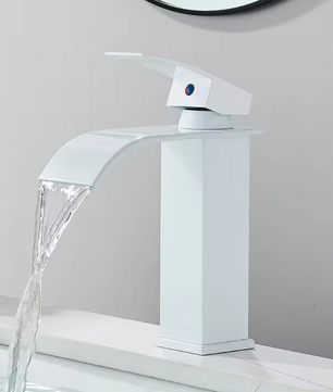Mat Zwarte Waterval Wastafelkraan – Mengkraan Warm en Koud, Eengreeps