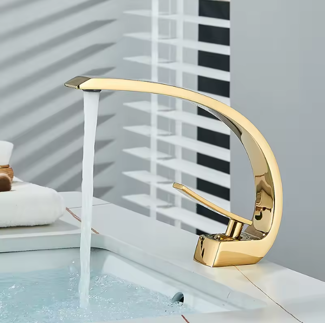 Messing Wastafelkraan Mengkraan Warm en Koud – Gebogen Design