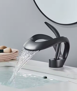 Waterval Wastafelkraan Mengkraan Warm en Koud – Messing