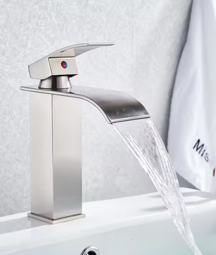 Waterval Wastafelkraan Ééngreeps – Badkamerkraan met Mengfunctie voor Warm en Koud Water