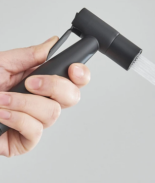 Wandgemonteerde Bidet Sprayer met Koudwaterkraan – RVS 304, Hygiënisch en Duurzaam