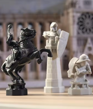 3D Tovenaar Schaakset van Hars – Decoratief Bordspel en Beeldhouwwerk