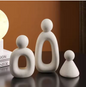 Moderne Familie Sculptuur – Minimalistische Holle Decoratie in Scandinavische Stijl