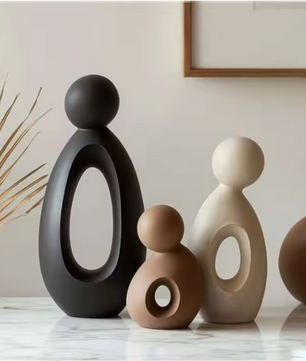 Moderne Familie Sculptuur – Minimalistische Holle Decoratie in Scandinavische Stijl