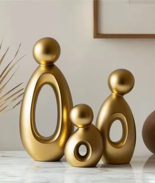 Moderne Familie Sculptuur – Minimalistische Holle Decoratie in Scandinavische Stijl