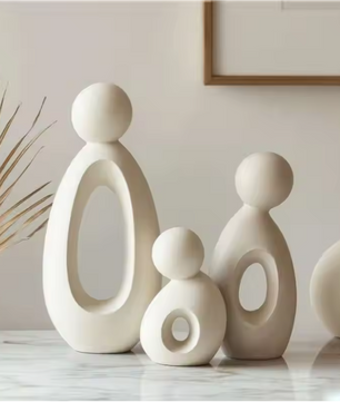 Moderne Familie Sculptuur – Minimalistische Holle Decoratie in Scandinavische Stijl