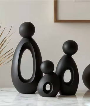 Moderne Familie Sculptuur – Minimalistische Holle Decoratie in Scandinavische Stijl