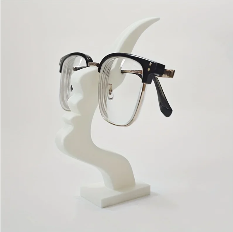 Minimalistische Brilhouder met Gebogen Vorm – Stijlvolle Bureau- en Nachtkastdecoratie