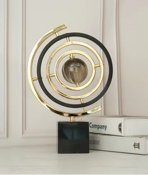 Moderne Abstracte Wereldbol Sculptuur – Metalen Decoratie met Rechthoekige Voet