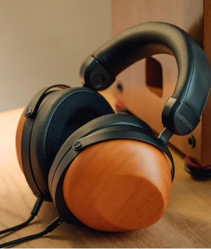 Premium Over-Ear Koptelefoon met Dynamic Driver – Bedraad en Draadloos