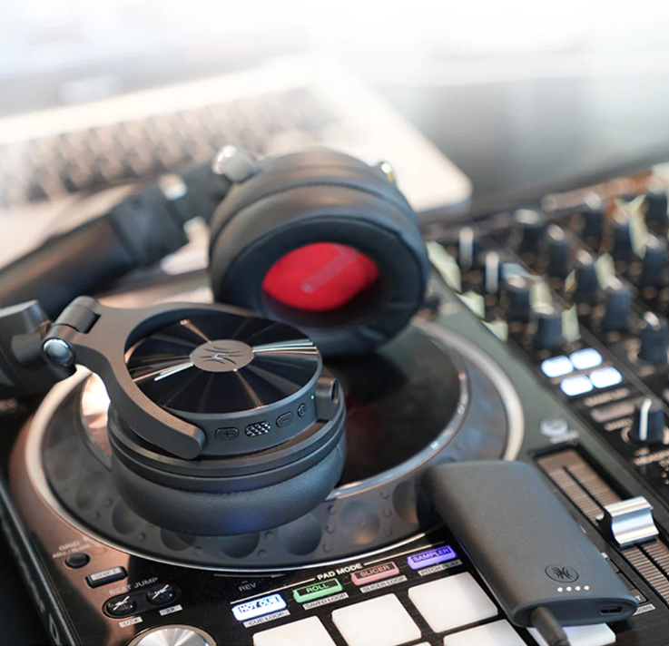 Professionele Draadloze Studio Koptelefoon met Bluetooth, Lage Latentie en Bedrade DJ-Modus