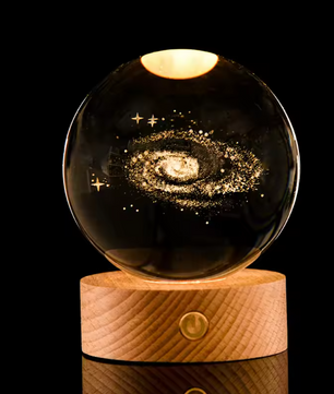 3D Kristallen Bol Decoratie met Zonnestelsel en Astronaut – LED Sfeerlicht