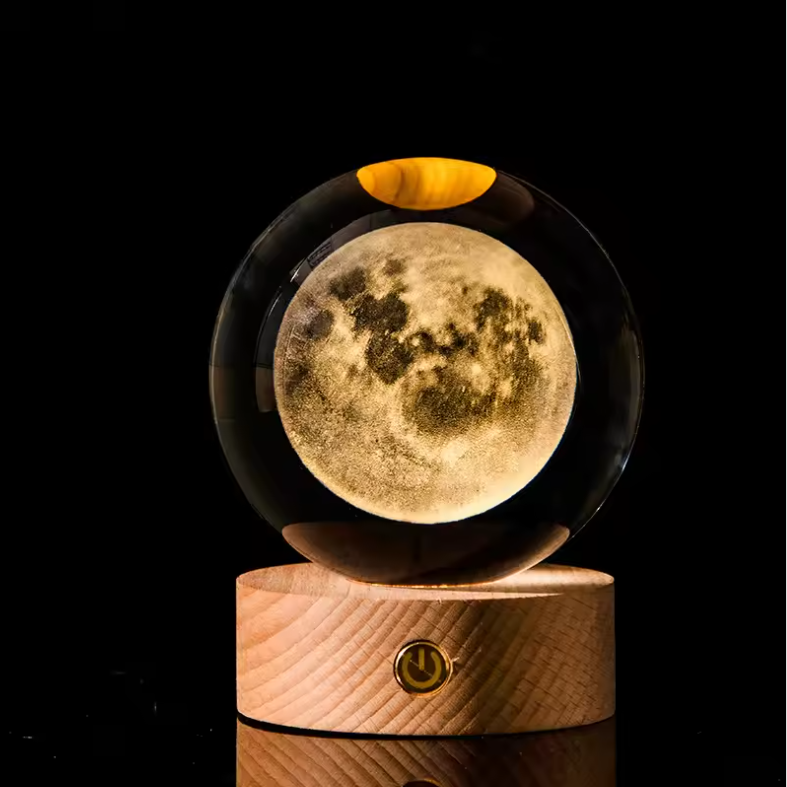 3D Kristallen Bol Decoratie met Zonnestelsel en Astronaut – LED Sfeerlicht