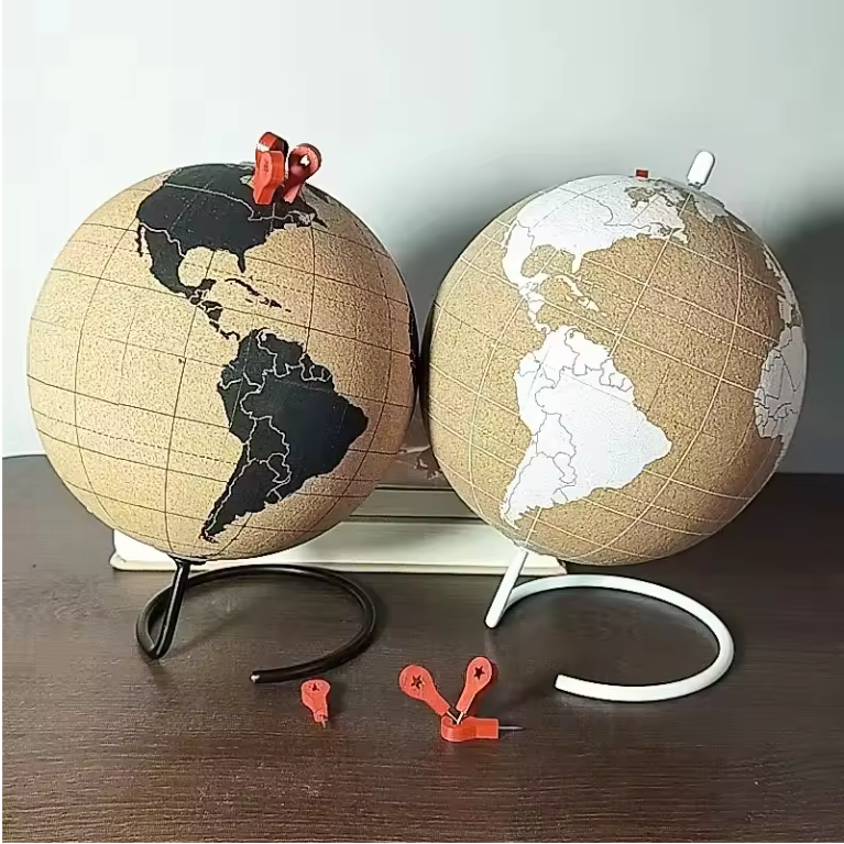 Kurken Wereldbol Memo Bord – Decoratieve Globe Prikbord voor Bureau en Reisherinneringen
