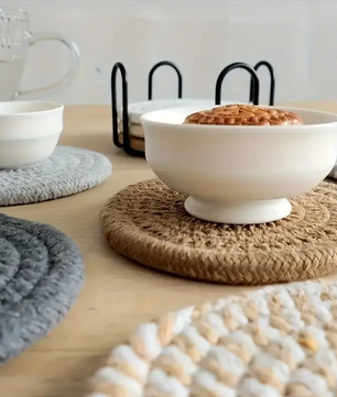 Set van 8 Gebreide Pannenonderzetters – Hittebestendige Tafelbeschermers met Spiraalpatroon