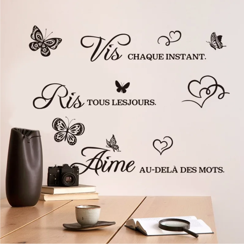 Franse Quote Muursticker – “Vis Ris Aime” Vinyl Wanddecoratie