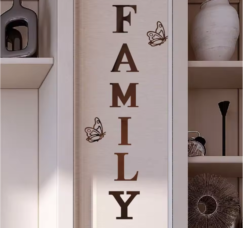 Acryl Spiegel Muursticker “Family” – 3D Letter Wanddecoratie met Vlinders