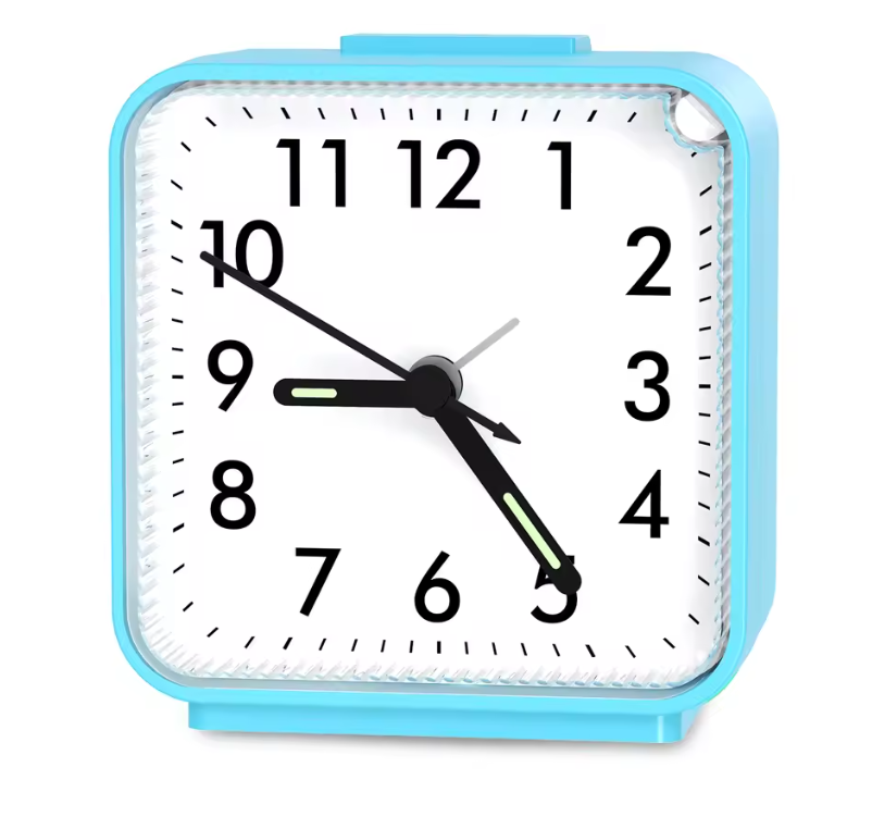 Stille Analoge Wekker – Compacte Nachtkastklok met Snooze en Nachtlicht
