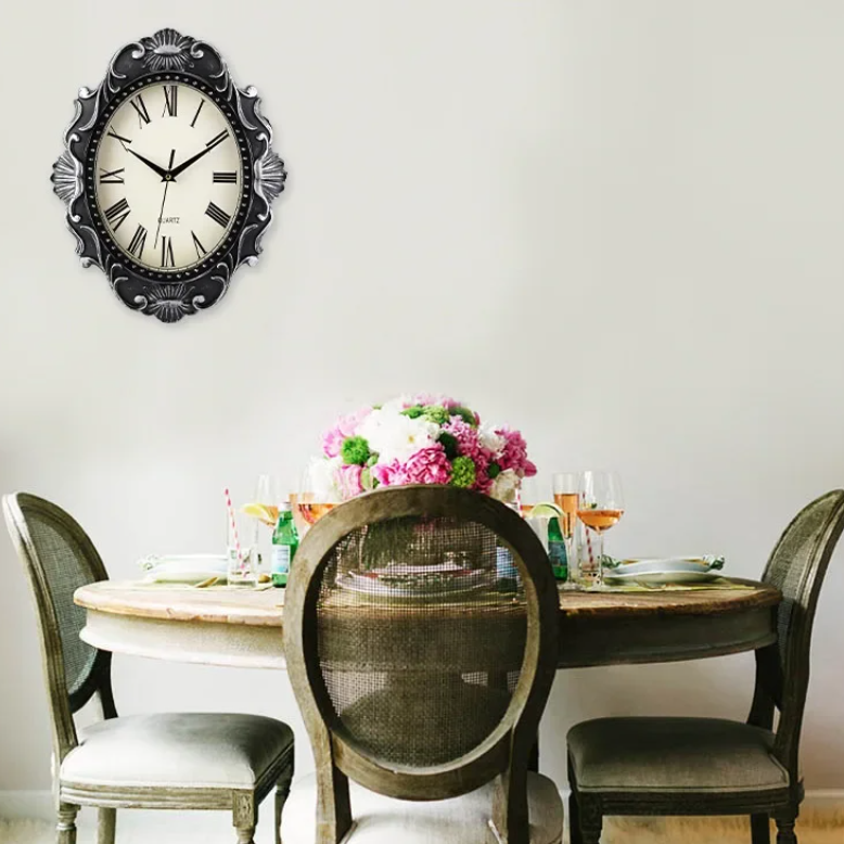 Vintage Europese Wandklok 35,6 cm – Klassieke Klok met Romeinse Cijfers