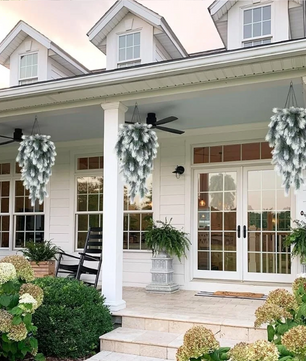 Set van 2 Kunst Dennentakken – Decoratieve Dennennaalden voor Kerst- en Winterdecoratie