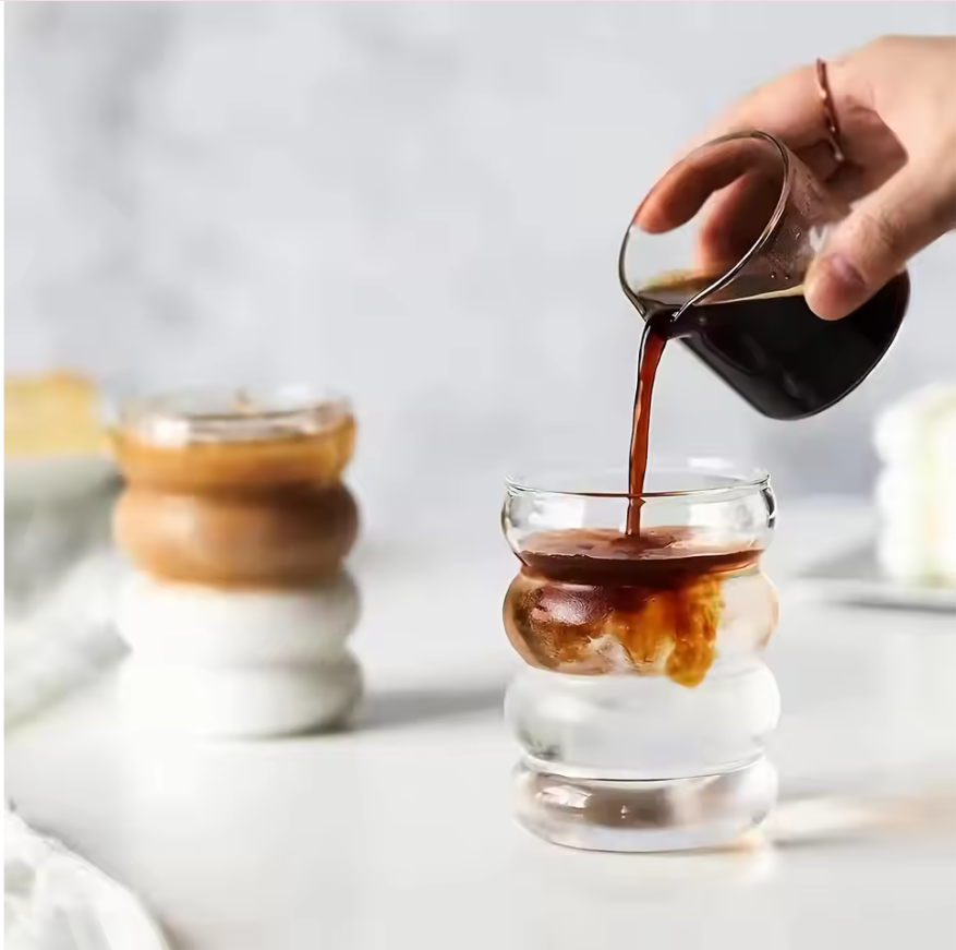 Set van 2 Geribbelde Glazen Drinkglazen – 350 ml Borosilicaat Glas met Rietje