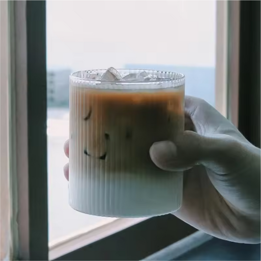 Origami Stijl Glazen Koffiemok 300 ml – Japans Gestreept Design Drinkglas