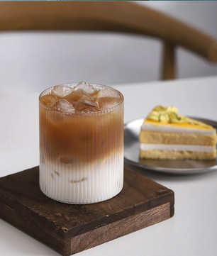 Origami Stijl Glazen Koffiemok 300 ml – Japans Gestreept Design Drinkglas