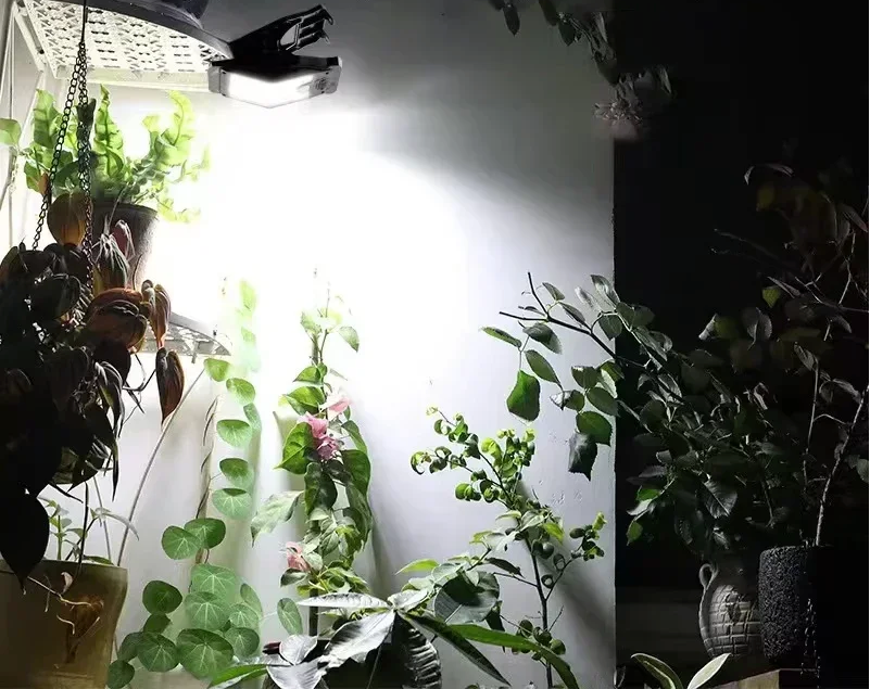 Solar Clip Lamp met Bewegingssensor – 58 LED Draadloze Hekverlichting voor Tuin en Patio