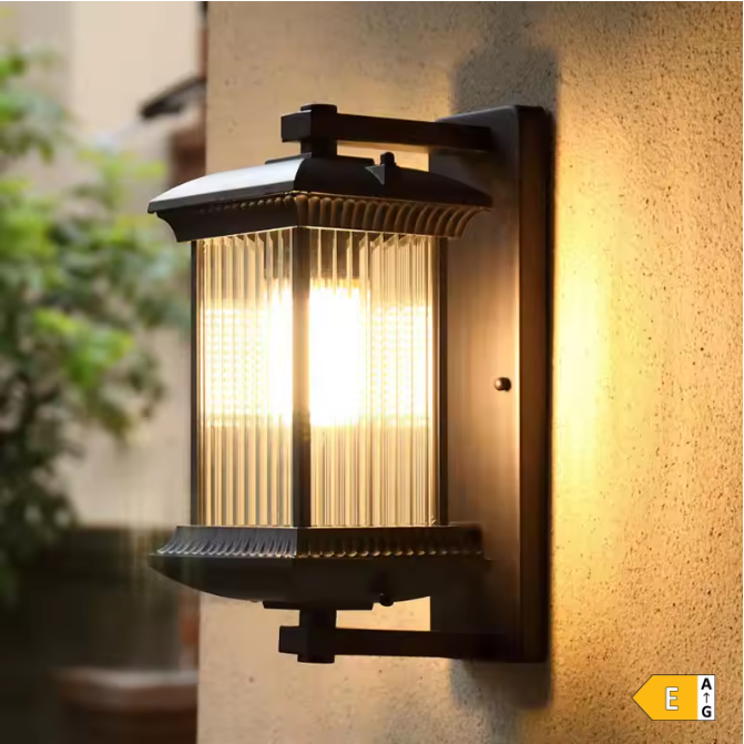 Metalen Buitenwandlamp met Glas – Waterdichte Wandverlichting voor Tuin en Balkon