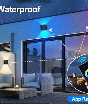 Smart LED Buitenwandlamp RGB+CCT – App en Spraakgestuurde Tuinverlichting met Instelbare Hoek