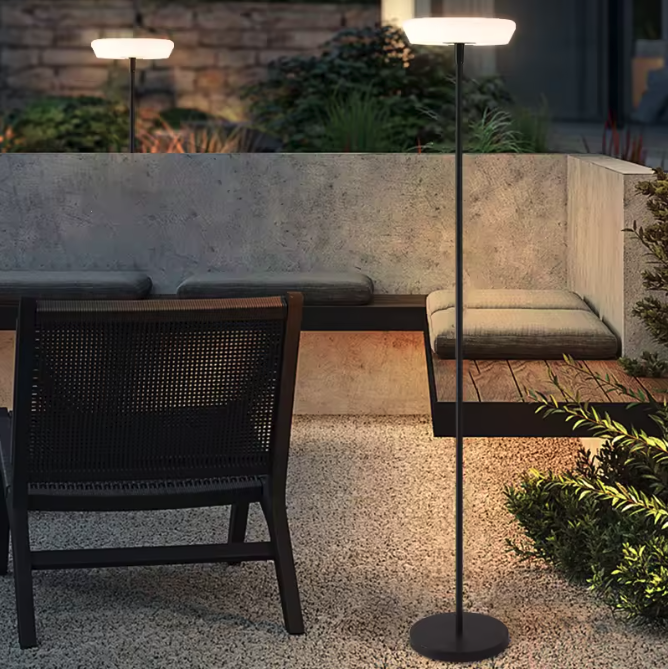 Moderne Solar Tuinlamp – Waterdichte LED Gazonlamp voor Tuin en Terras