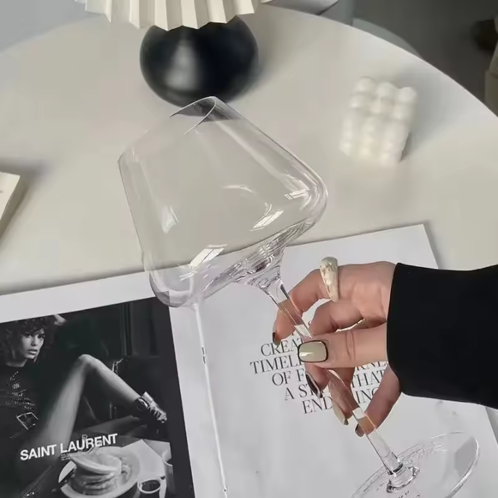 Bourgogne Wijnglas 720 ml – Kristallen Rood Wijnglas met Modern Geribbeld Design