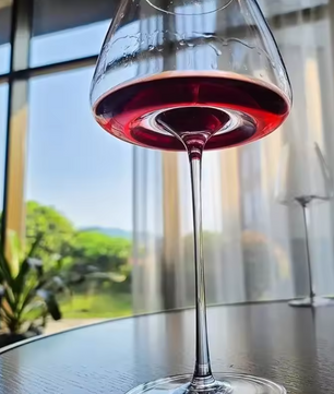 Bourgogne Wijnglas 720 ml – Kristallen Rood Wijnglas met Modern Geribbeld Design