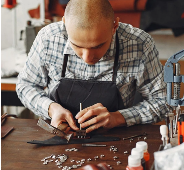 Luxe Wijn Cadeaubox voor 2 Flessen – Lederen Geschenkdoos met Wijnaccessoires en Handvat