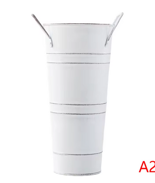 Vintage Metalen Paraplubak – Gegalvaniseerde Parapluhouder met Handvat