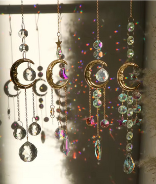 Maan Prisma Zonvanger met Kristallen – Decoratieve Maanfase Suncatcher voor Raam, Tuin en Auto