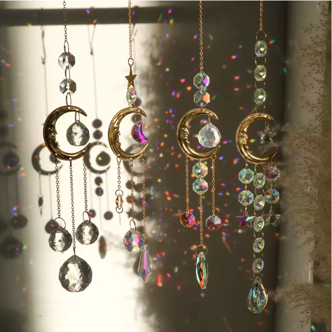 Maan Prisma Zonvanger met Kristallen – Decoratieve Maanfase Suncatcher voor Raam, Tuin en Auto