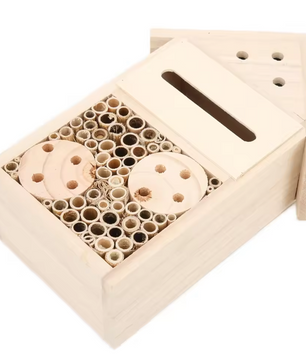 Houten Insectenhotel voor Tuin – Bijenhuis voor Vlinders en Lieveheersbeestjes