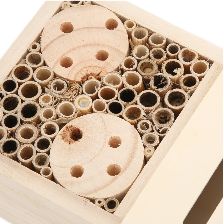 Houten Insectenhotel voor Tuin – Bijenhuis voor Vlinders en Lieveheersbeestjes