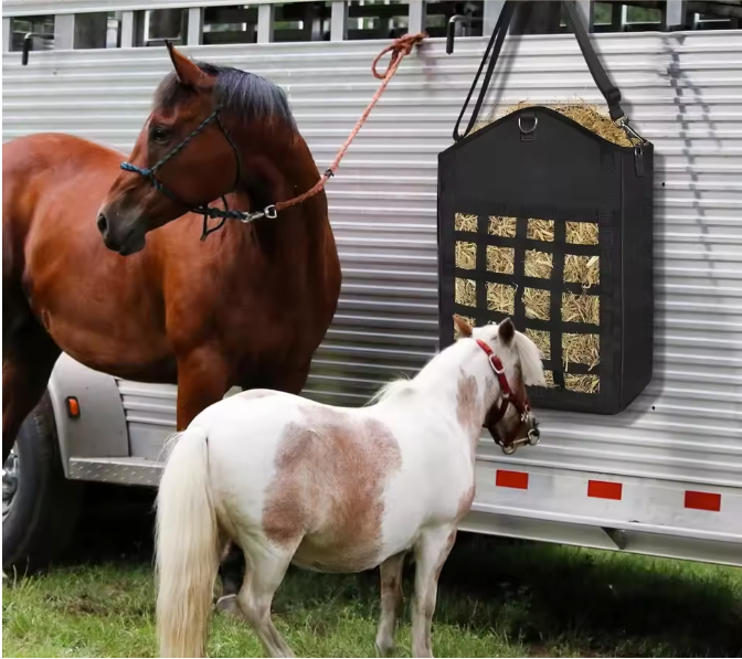 Hooizak met Slow Feed Net – Duurzame Voerzak voor Paarden en Vee