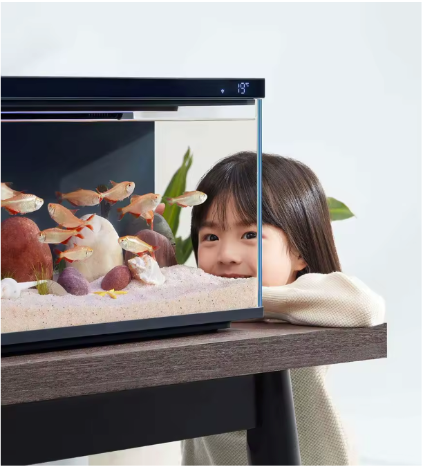 Slim Aquarium met App Bediening – Automatische Voeder en LED Verlichting