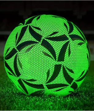 Glow in the Dark Voetbal Maat 5 – Lichtgevende Trainingsbal voor Binnen en Buiten