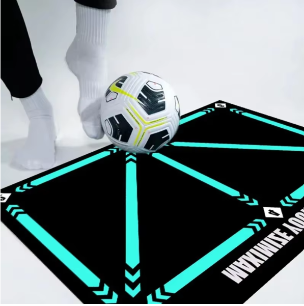 Voetbal Trainingsmat 90 × 60 cm – Antislip Dribbelmat voor Techniek en Balcontrole