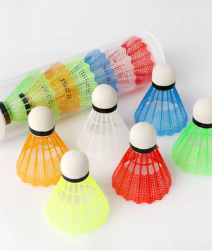 Set van 6 of 12 Badminton Shuttlecocks – Kleurrijke Shuttles met Foam Kop voor Outdoor Spel en Training