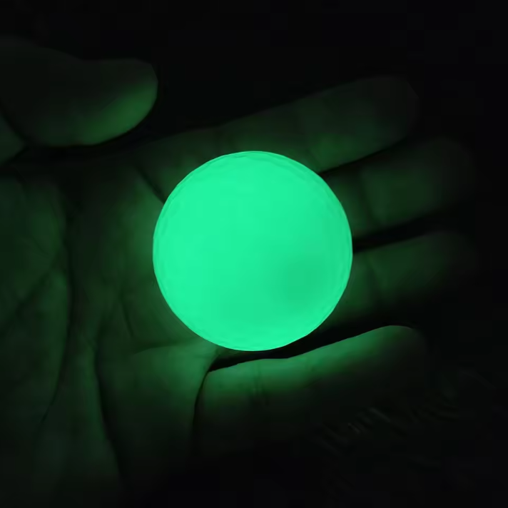 Set van 10 Glow Golfballen – Lichtabsorberend en Fluorescerend voor Nachtgolf