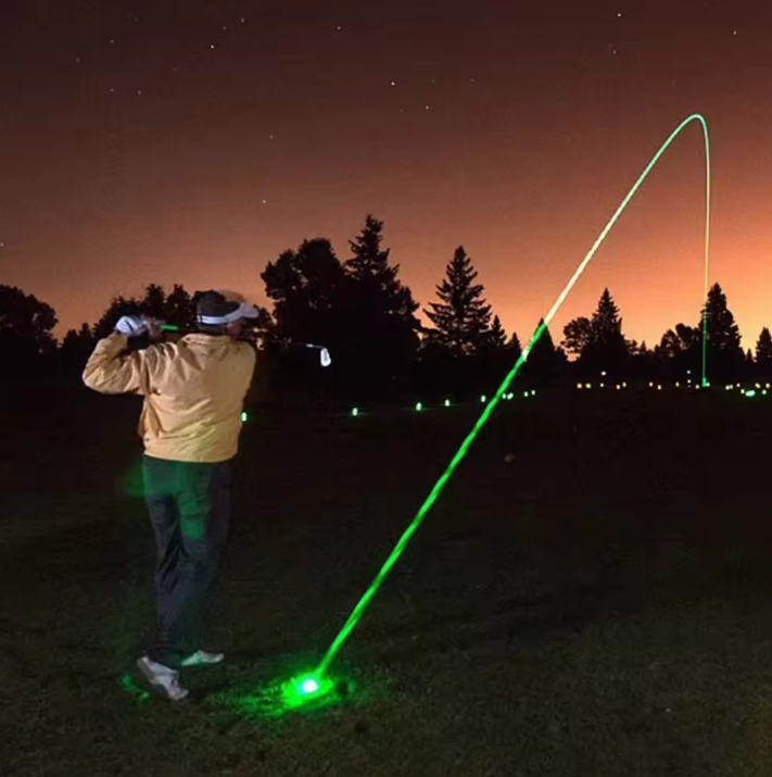 Set van 10 Glow Golfballen – Lichtabsorberend en Fluorescerend voor Nachtgolf