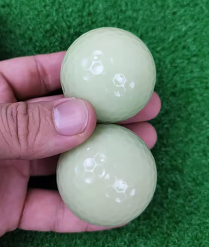Set van 10 Glow Golfballen – Lichtabsorberend en Fluorescerend voor Nachtgolf