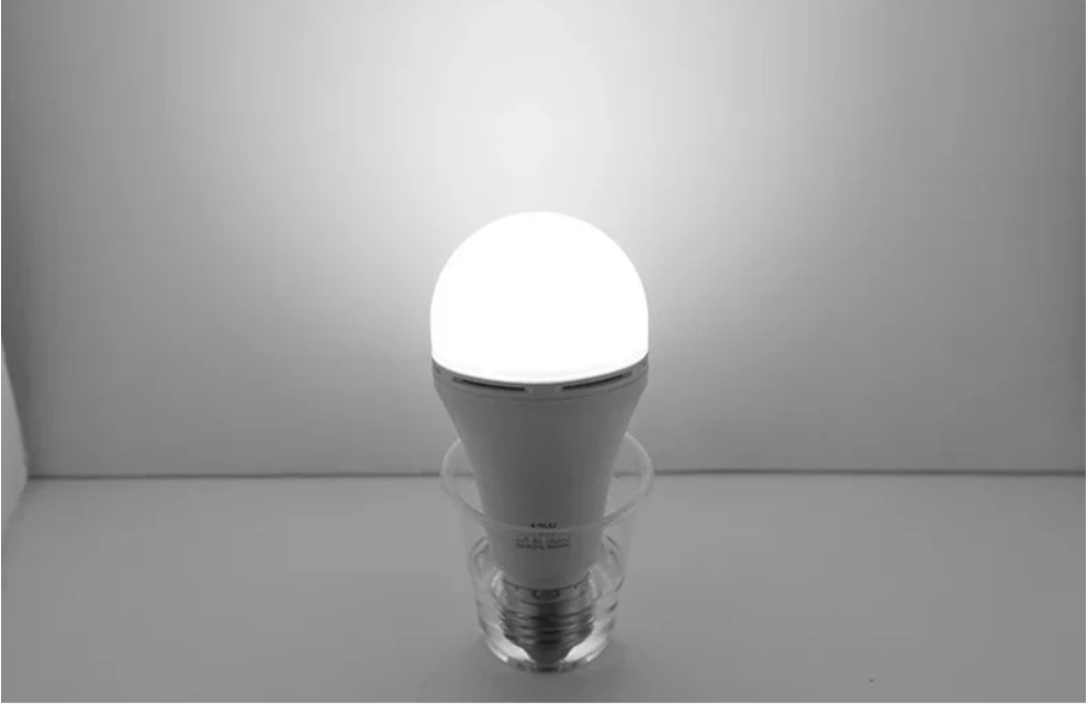 Oplaadbare LED Camping Lamp – Waterdichte Hanglamp voor Outdoor en Noodverlichting