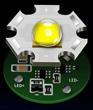 Krachtige LED Zaklamp – 2000LM Oplaadbare Tactical Torch met Zoom en Display