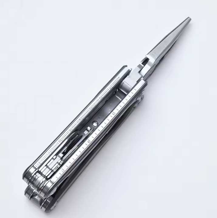 Multitool Tang met Titanium Handgreep – Opvouwbare Multitool met Mes, Schaar en Bits